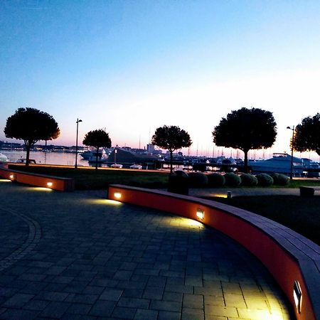 Apartments Leona Umag Exteriér fotografie
