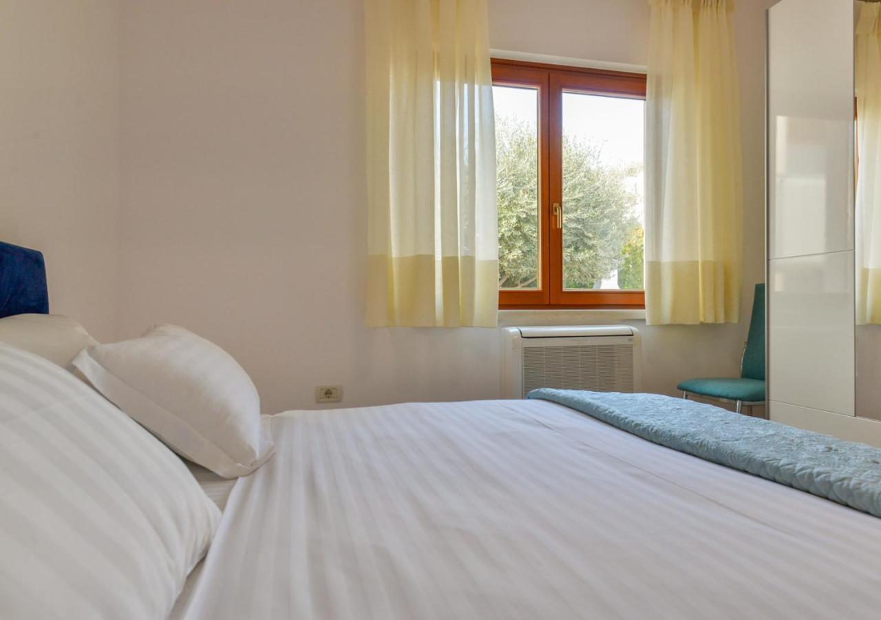 Apartments Leona Umag Exteriér fotografie