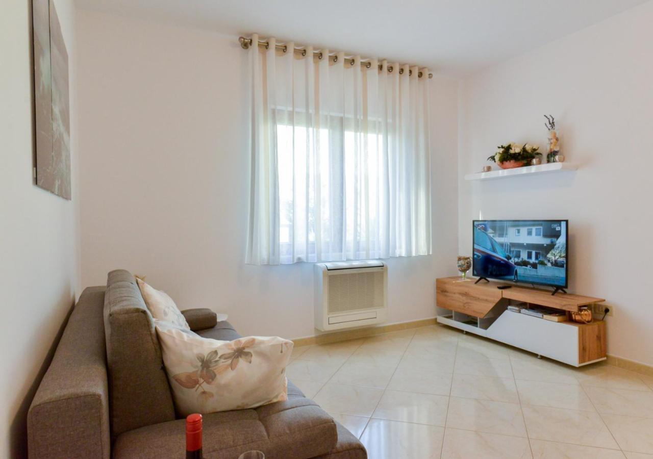 Apartments Leona Umag Exteriér fotografie