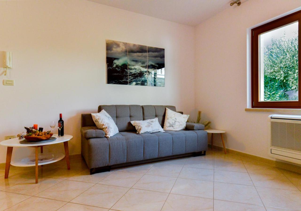Apartments Leona Umag Exteriér fotografie